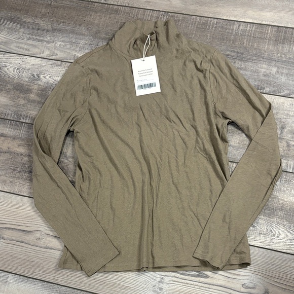 Everlane Tops - Everlane Taupe Tan Long Sleeve Turtleneck Thin Knit Top NWT Small